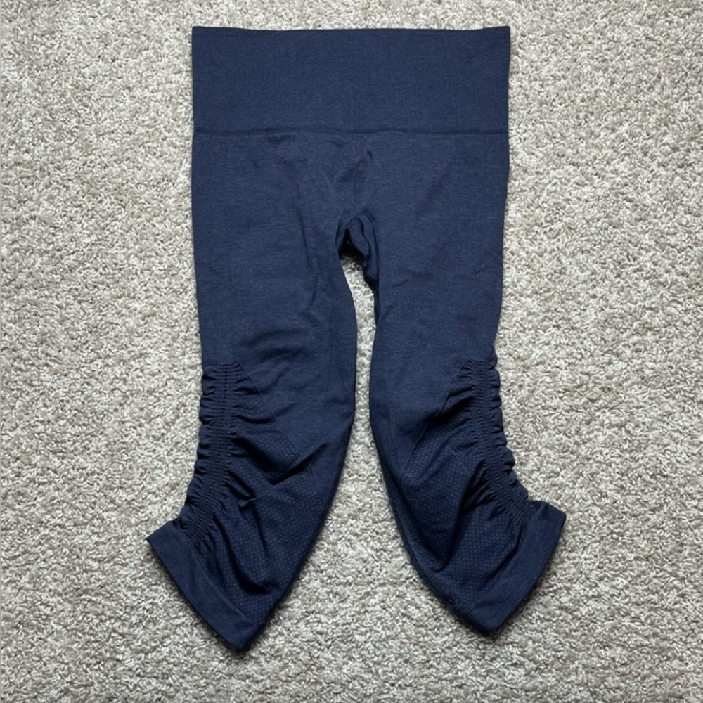 Lululemon In The Flow Crop